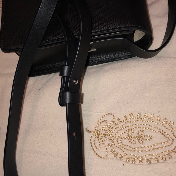 Designer Purse - Picture 3 of 7